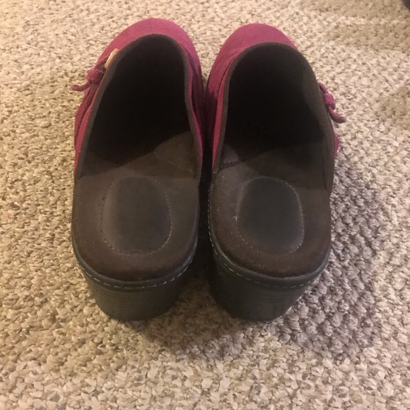 Purple or plum lands end clogs - Picture 2 of 4